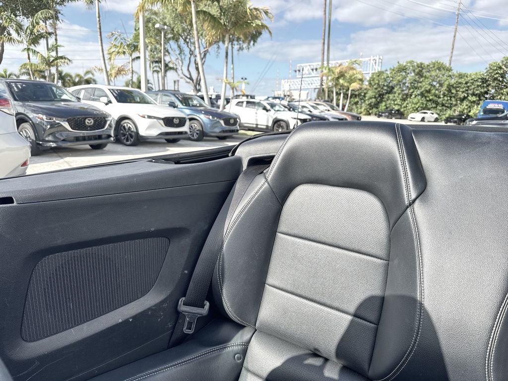 Used 2016 Ford Mustang Premium w/ Equipment Group 201A RWD image 17