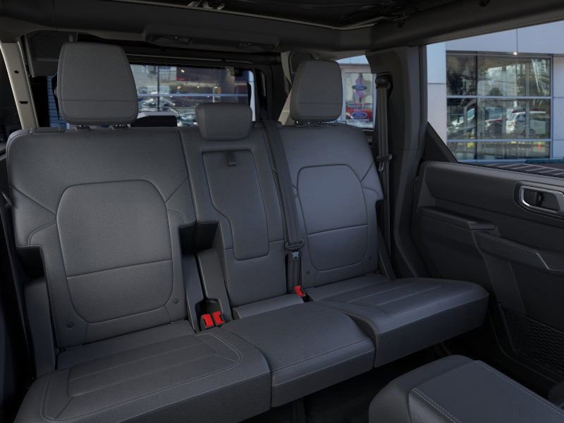New 2025 Ford Bronco Outer Banks w/ Sasquatch Package image 11