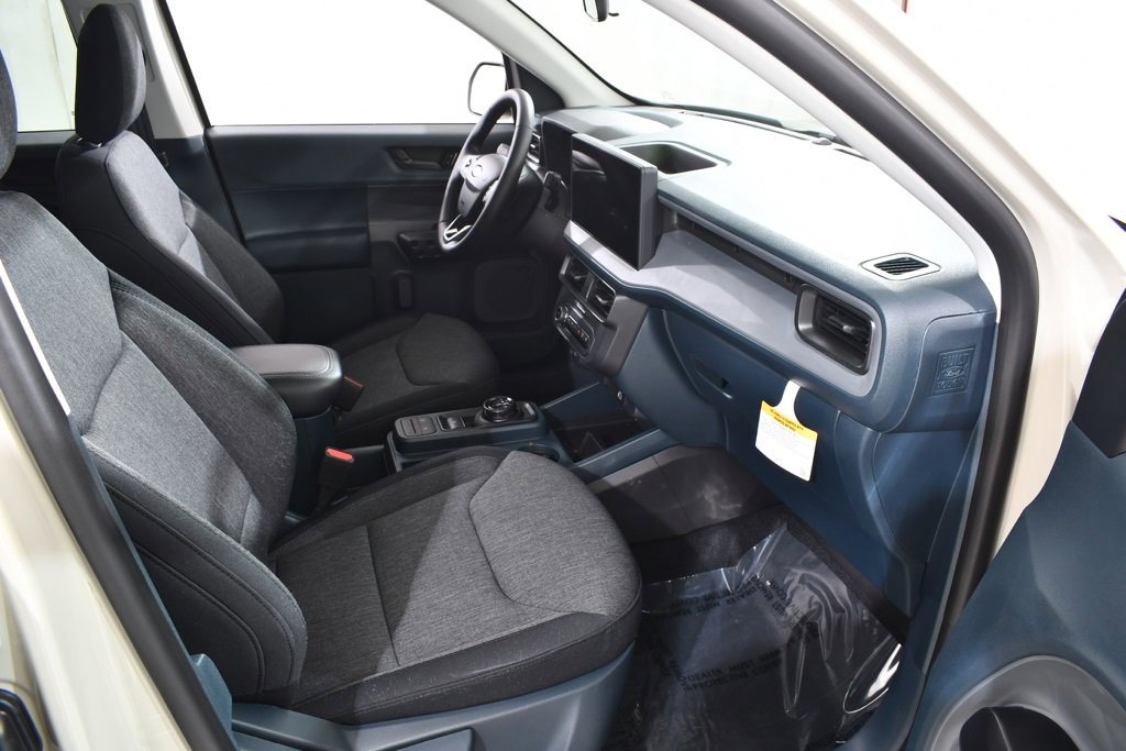 New 2025 Ford Maverick XLT w/ XLT Luxury Package image 10