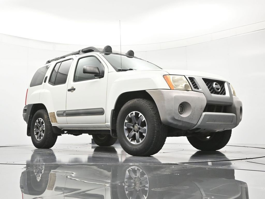 Used 2015 Nissan Xterra PRO-4X w/ Pro-4x Leather Package AWD/4WD image 38