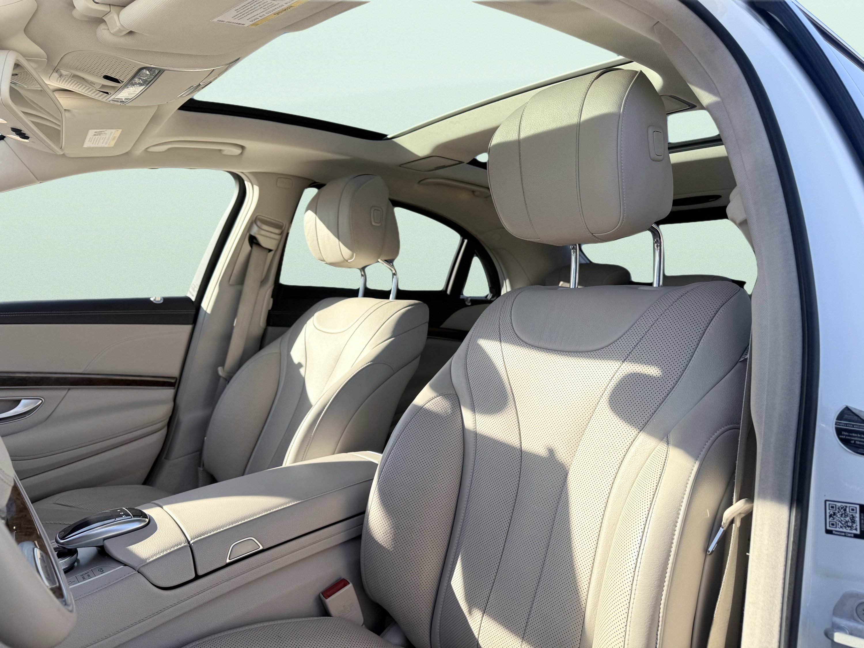 Used 2015 Mercedes-Benz S 550 Sedan w/ Premium 1 Package image 24