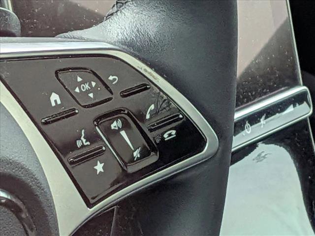 Used 2024 Mercedes-Benz GLC 300 4MATIC image 17