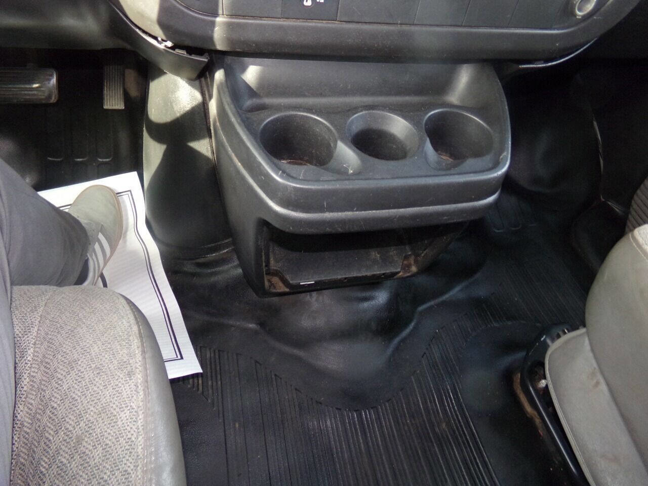 Used 2009 Chevrolet Express 3500 image 47