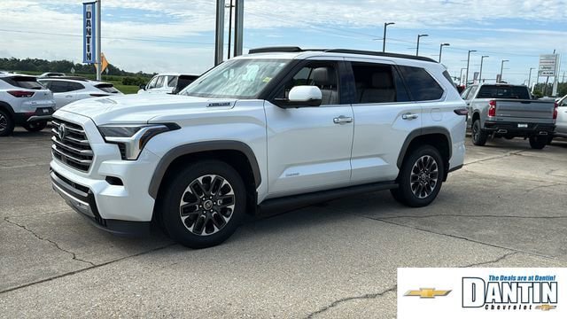 Used 2023 Toyota Sequoia Limited AWD/4WD image 3