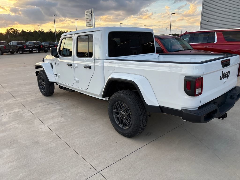 New 2026 Jeep Gladiator Sport image 6