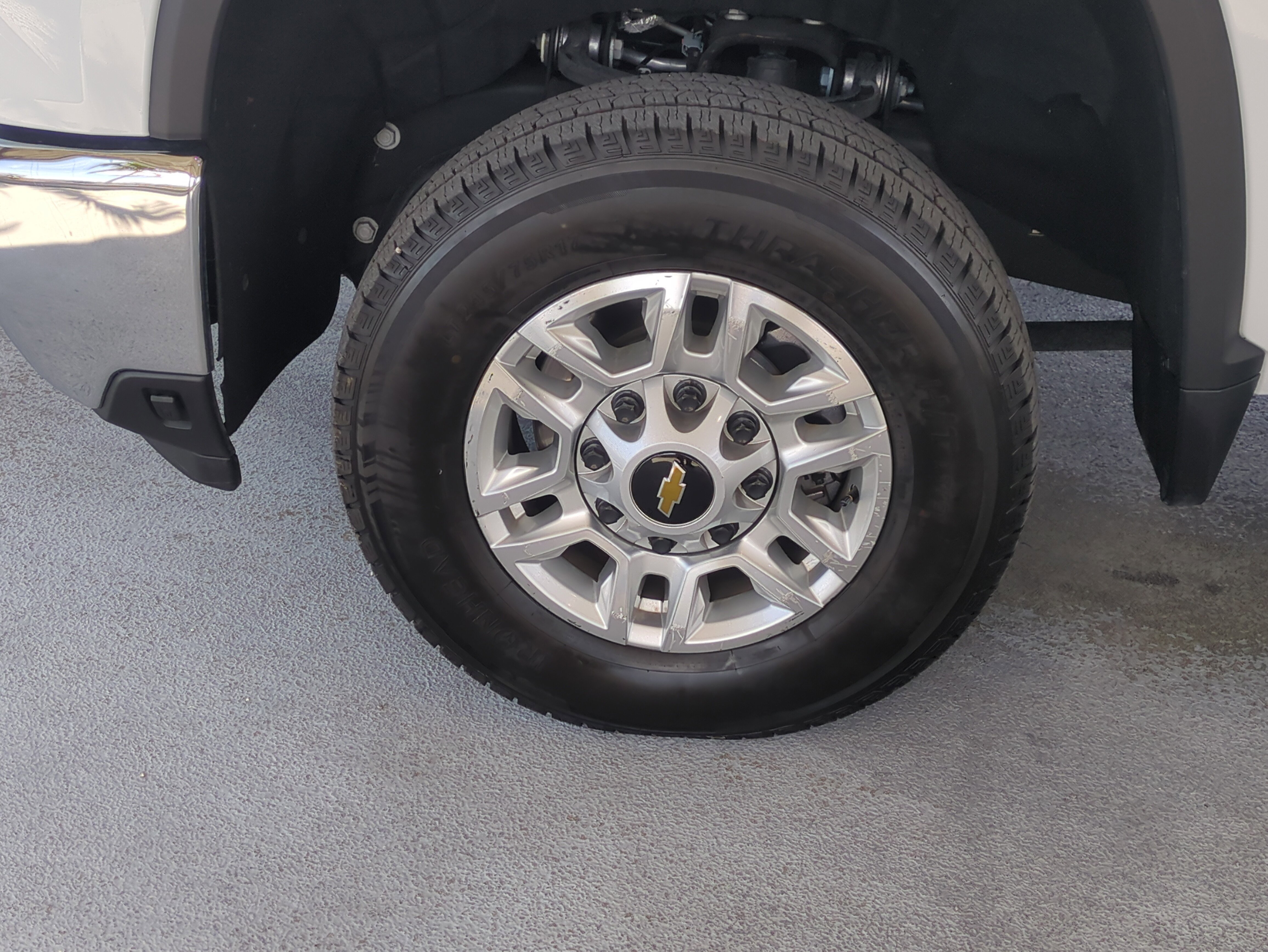 Used 2025 Chevrolet Silverado 2500 LT w/ Convenience Package image 11