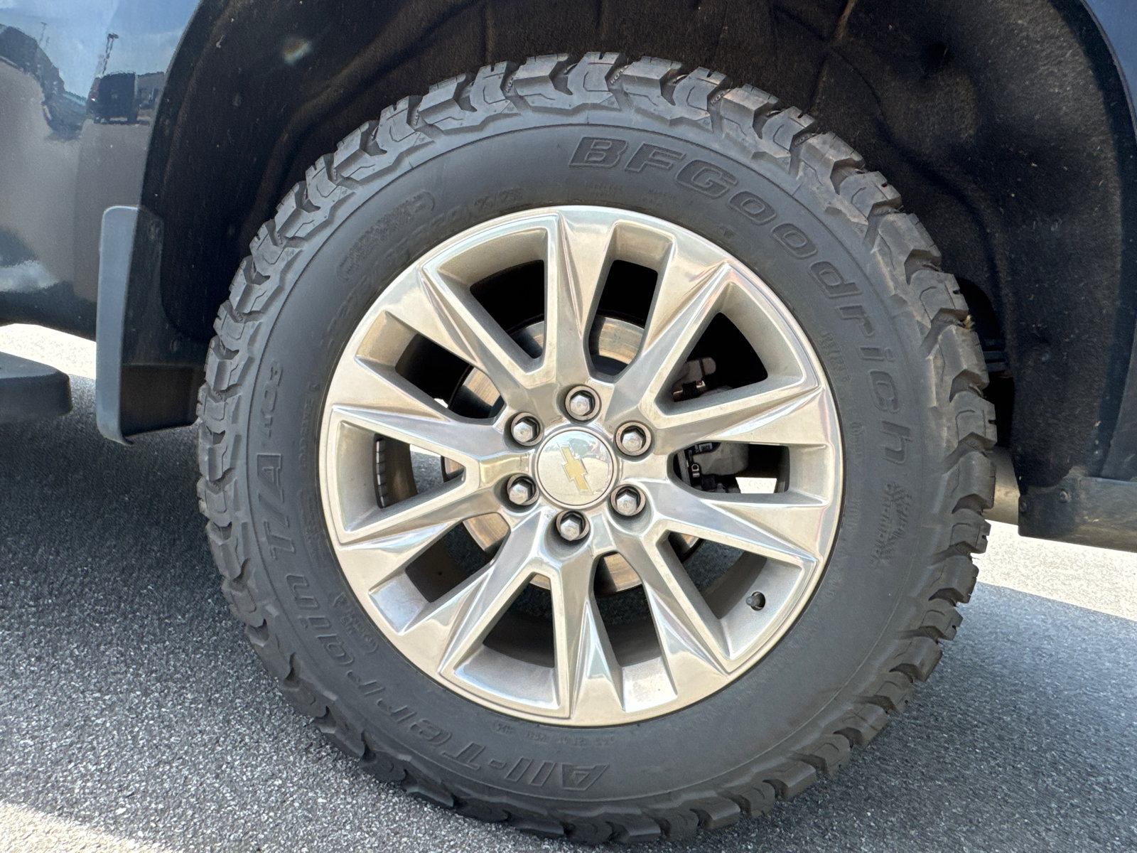 Used 2022 Chevrolet Silverado 1500 High Country w/ High Country Premium Package image 23