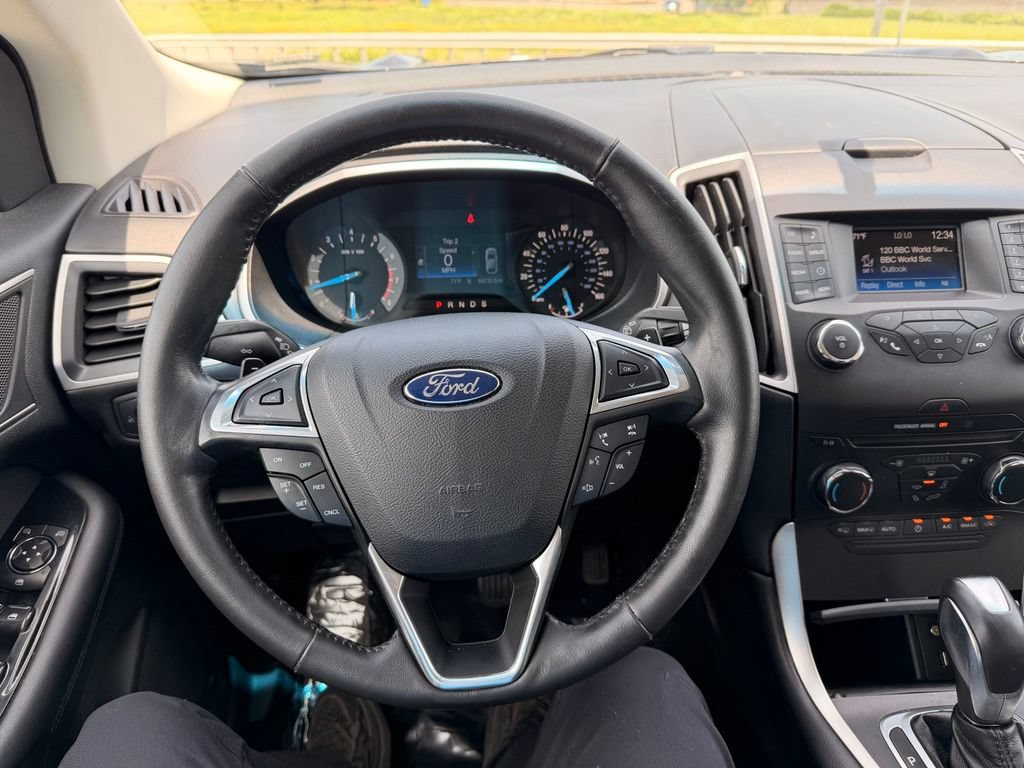 Used 2015 Ford Edge SEL FWD image 17