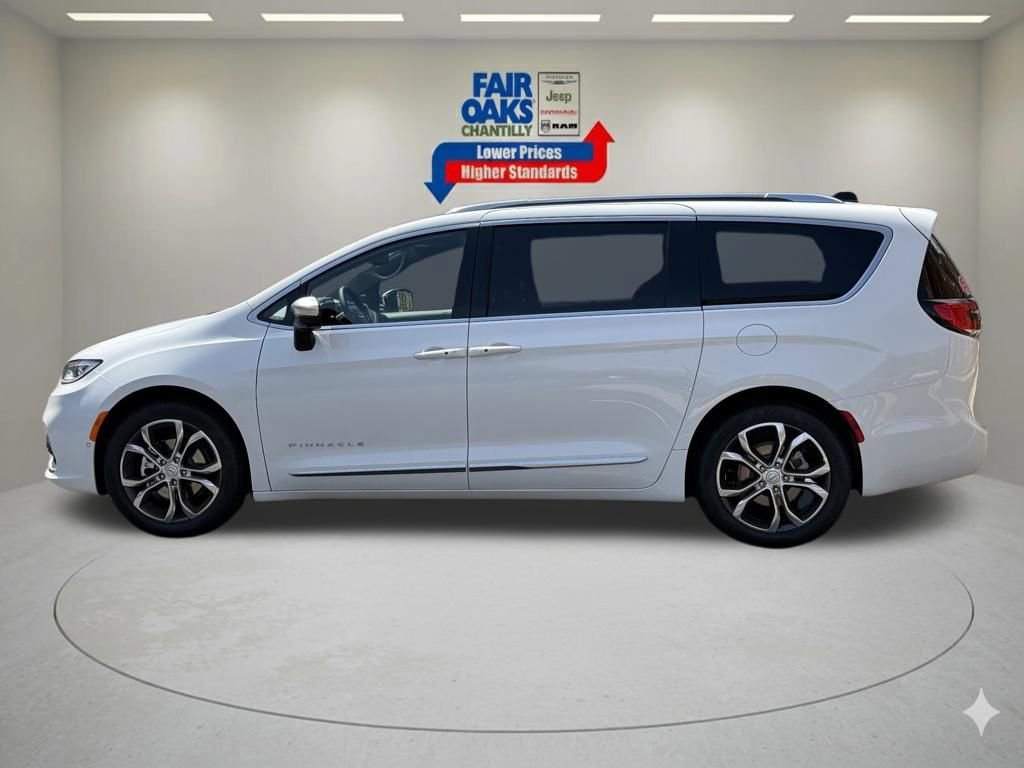 New 2026 Chrysler Pacifica Pinnacle FWD image 9