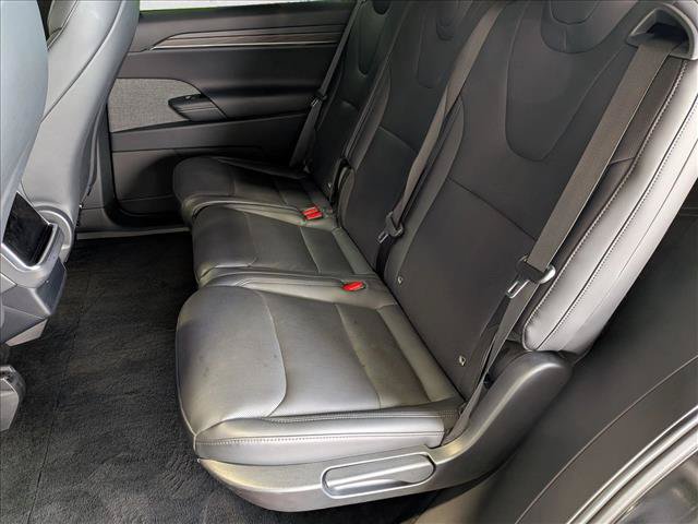 Used 2024 Tesla Model X AWD/4WD image 18