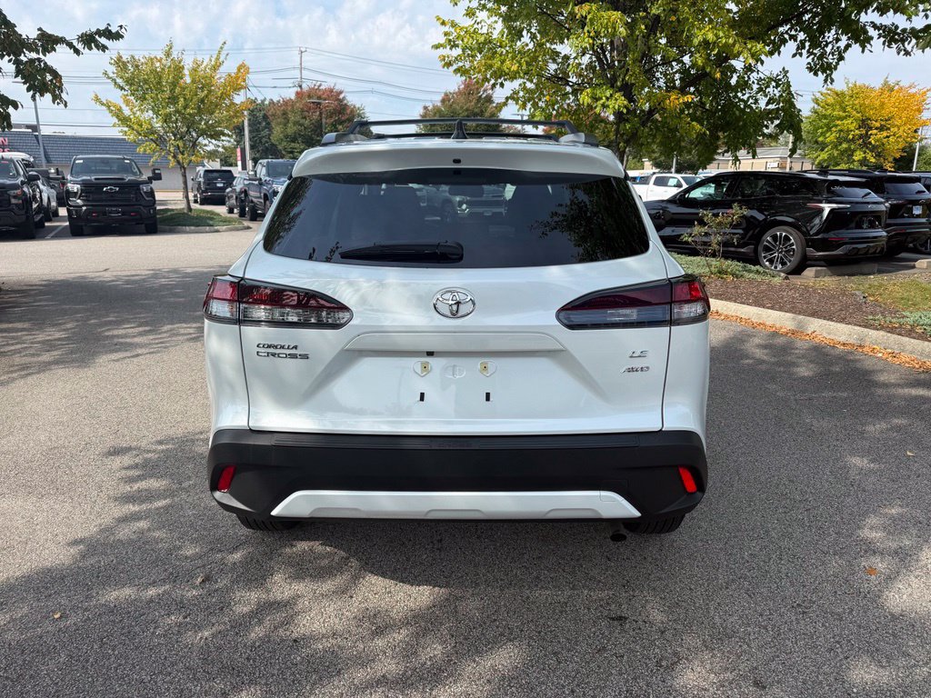 Used 2026 Toyota Corolla Cross LE w/ Moonroof Package AWD/4WD image 3