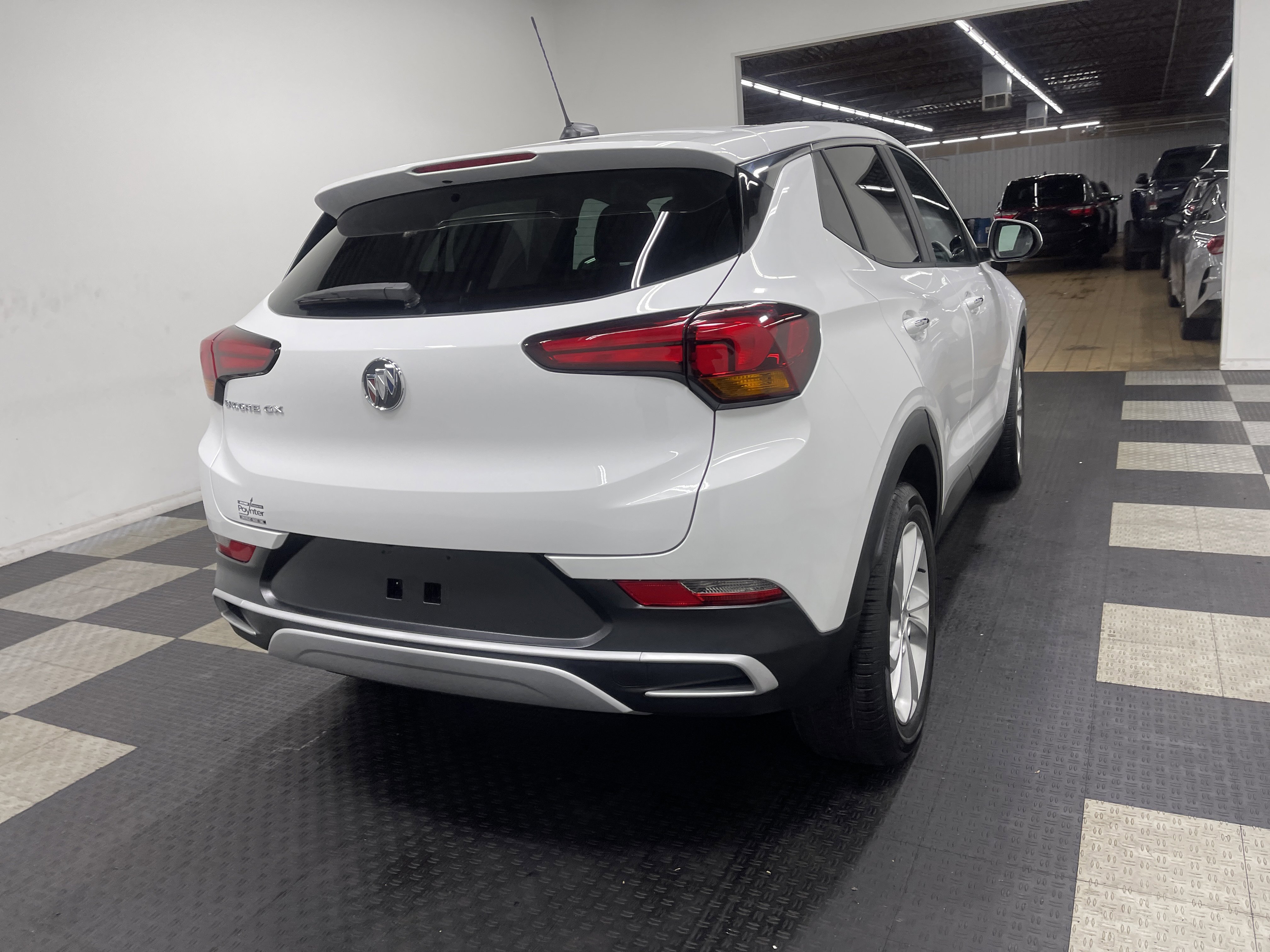 Used 2023 Buick Encore GX Preferred w/ Cold Weather Comfort Package FWD image 5