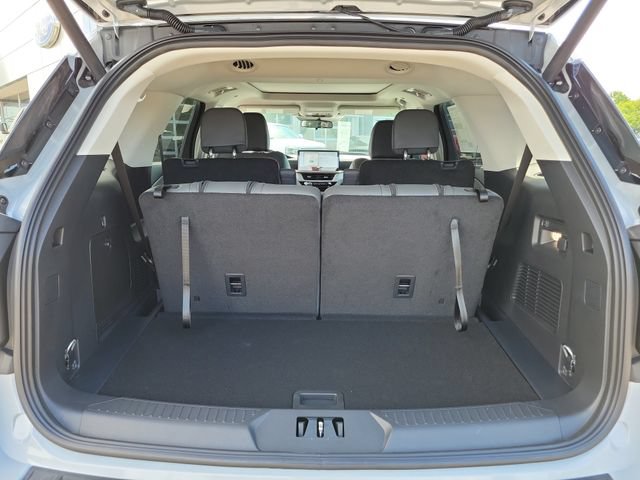 New 2026 Ford Explorer Active w/ Active Comfort Package AWD/4WD image 8