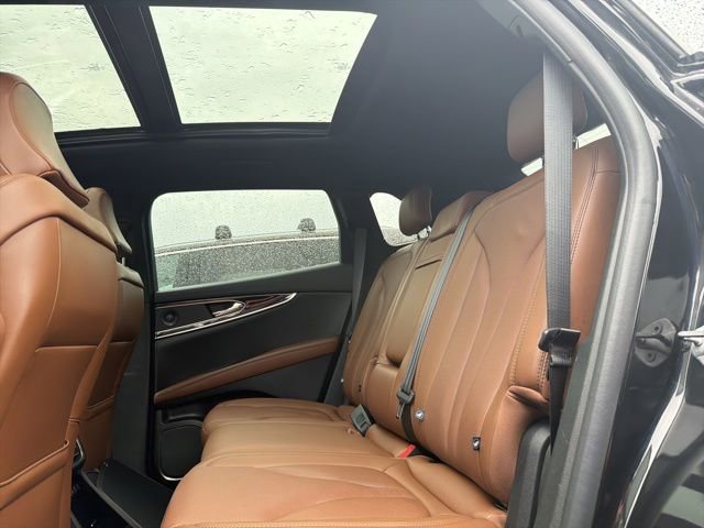 Used 2021 Lincoln Nautilus Reserve w/ Monochromatic Package AWD/4WD image 10