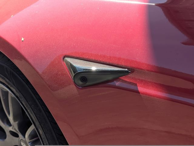 Used 2021 Tesla Model S Plaid image 11