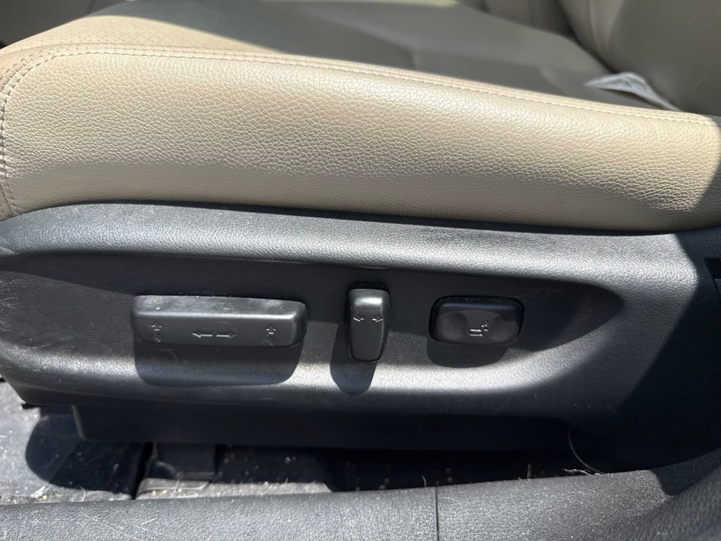 Used 2017 Honda Accord Touring image 18