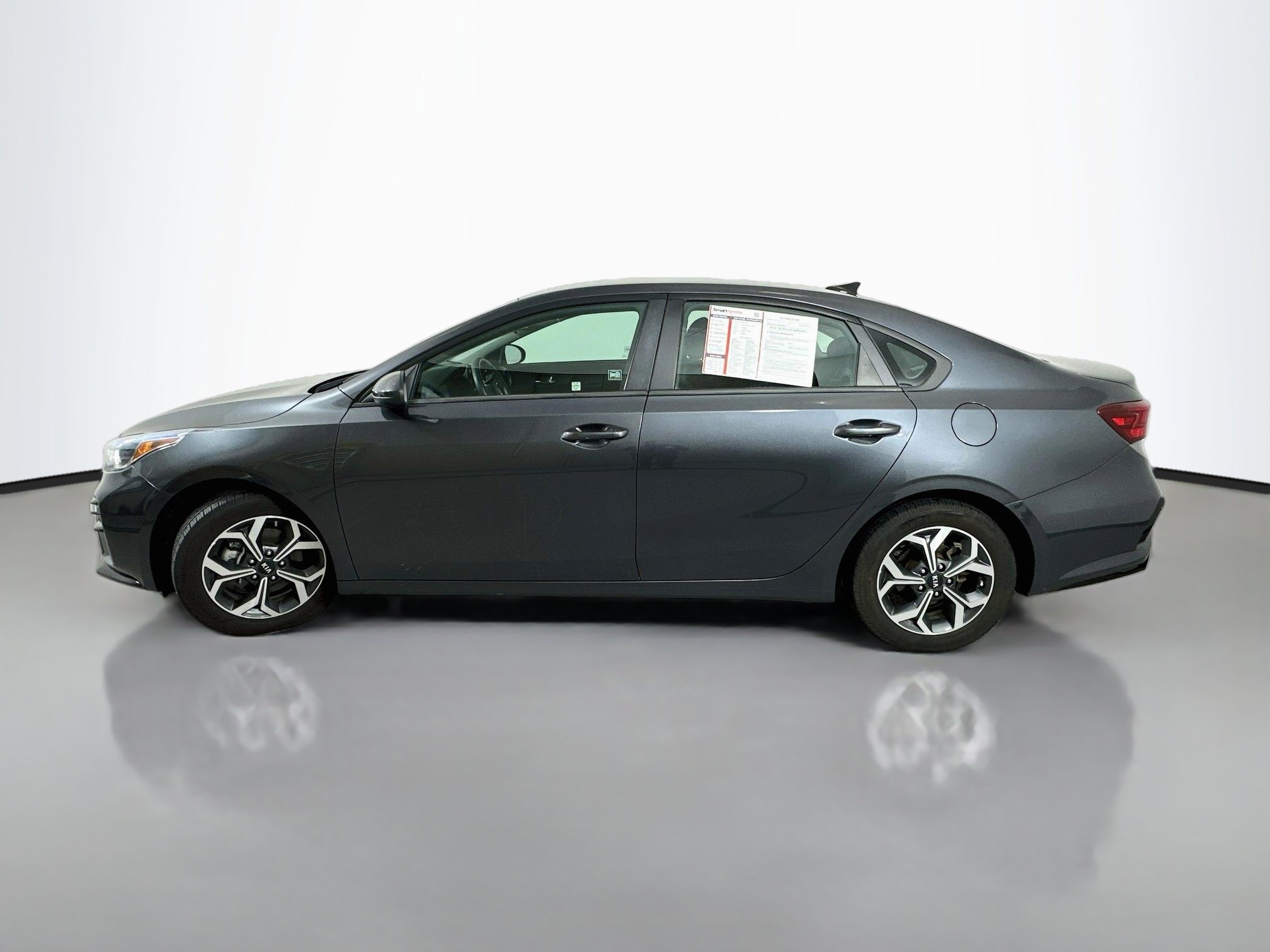 Used 2020 Kia Forte LXS FWD image 4