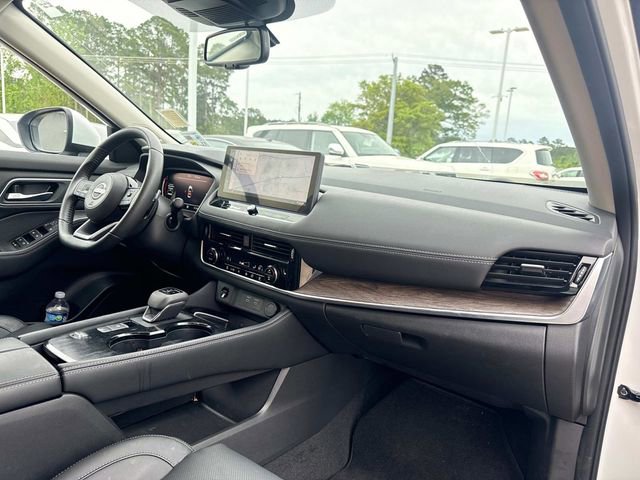 Used 2024 Nissan Rogue Platinum image 19