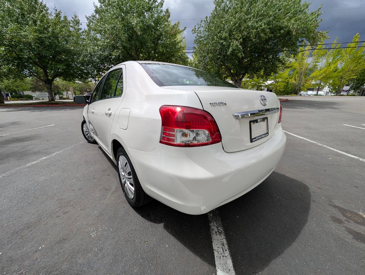 Used 2008 Toyota Yaris Sedan FWD image 4