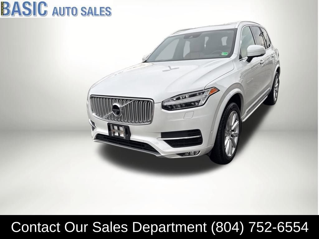 Used 2017 Volvo XC90 T6 Inscription w/ Vision Package image 2