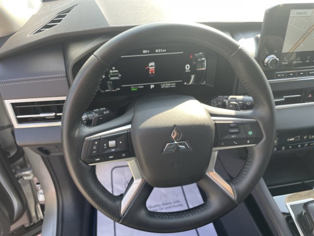 Used 2025 Mitsubishi Outlander SE AWD/4WD image 16