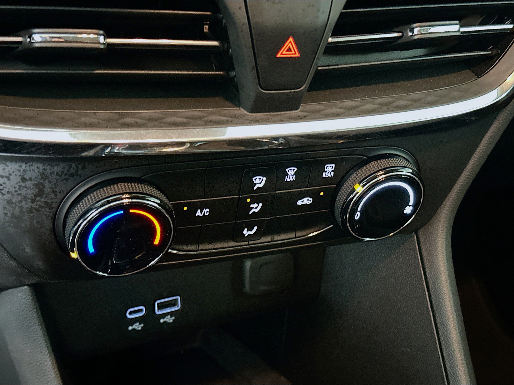 Used 2025 Buick Encore GX Preferred image 23