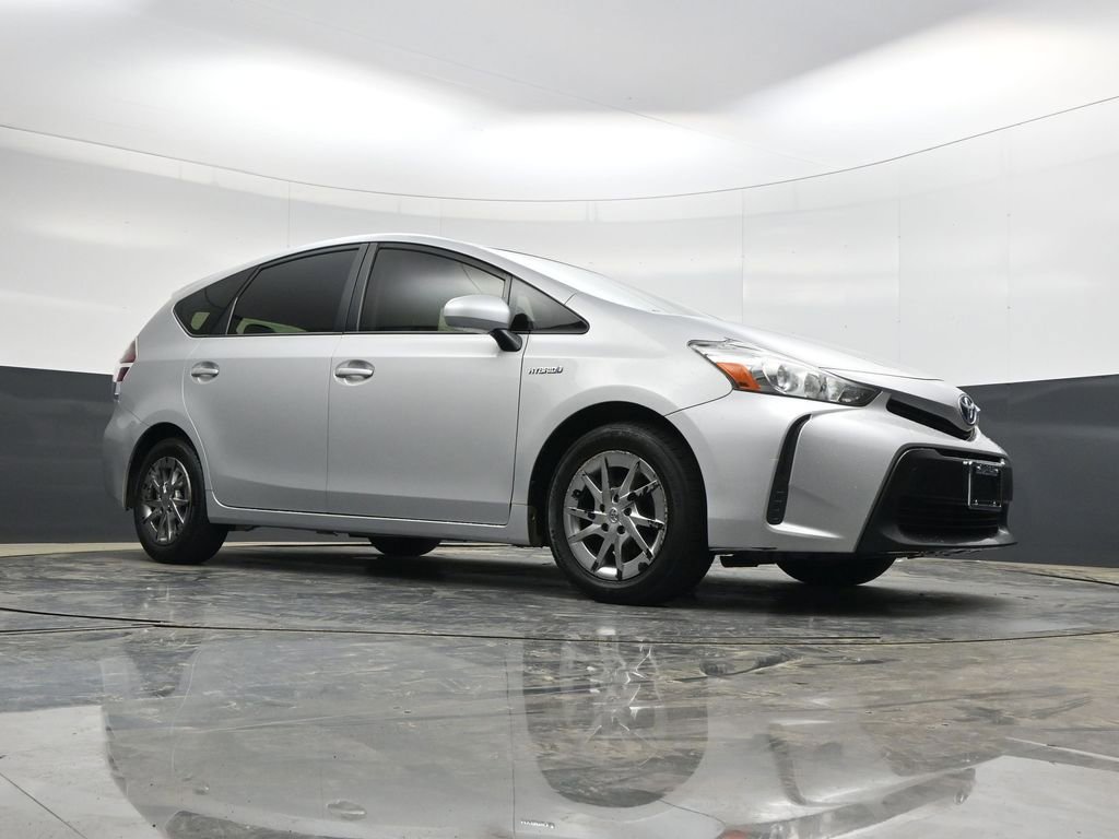 Used 2017 Toyota Prius V Two image 23