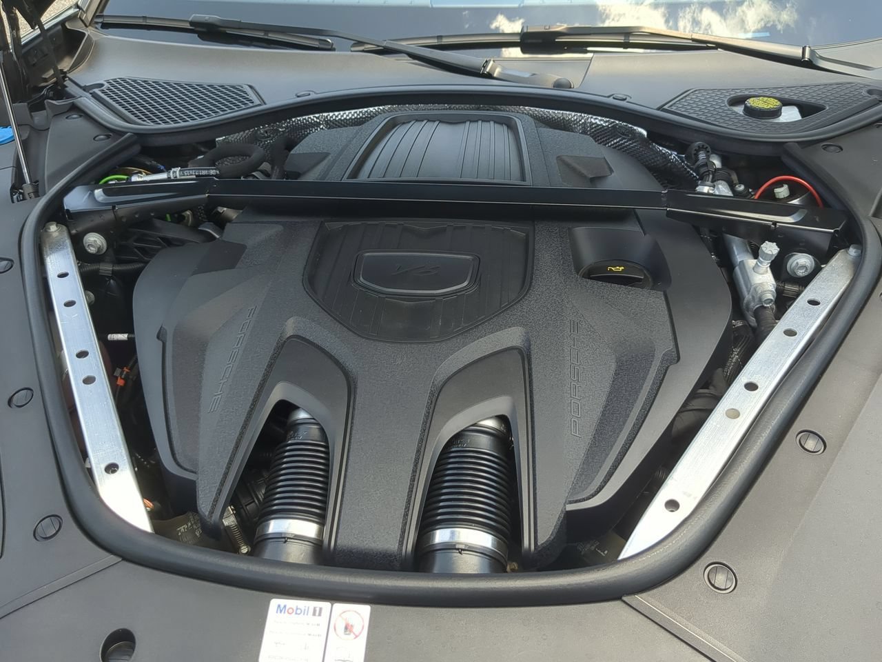 Used 2023 Porsche Panamera 4 Executive AWD/4WD image 30