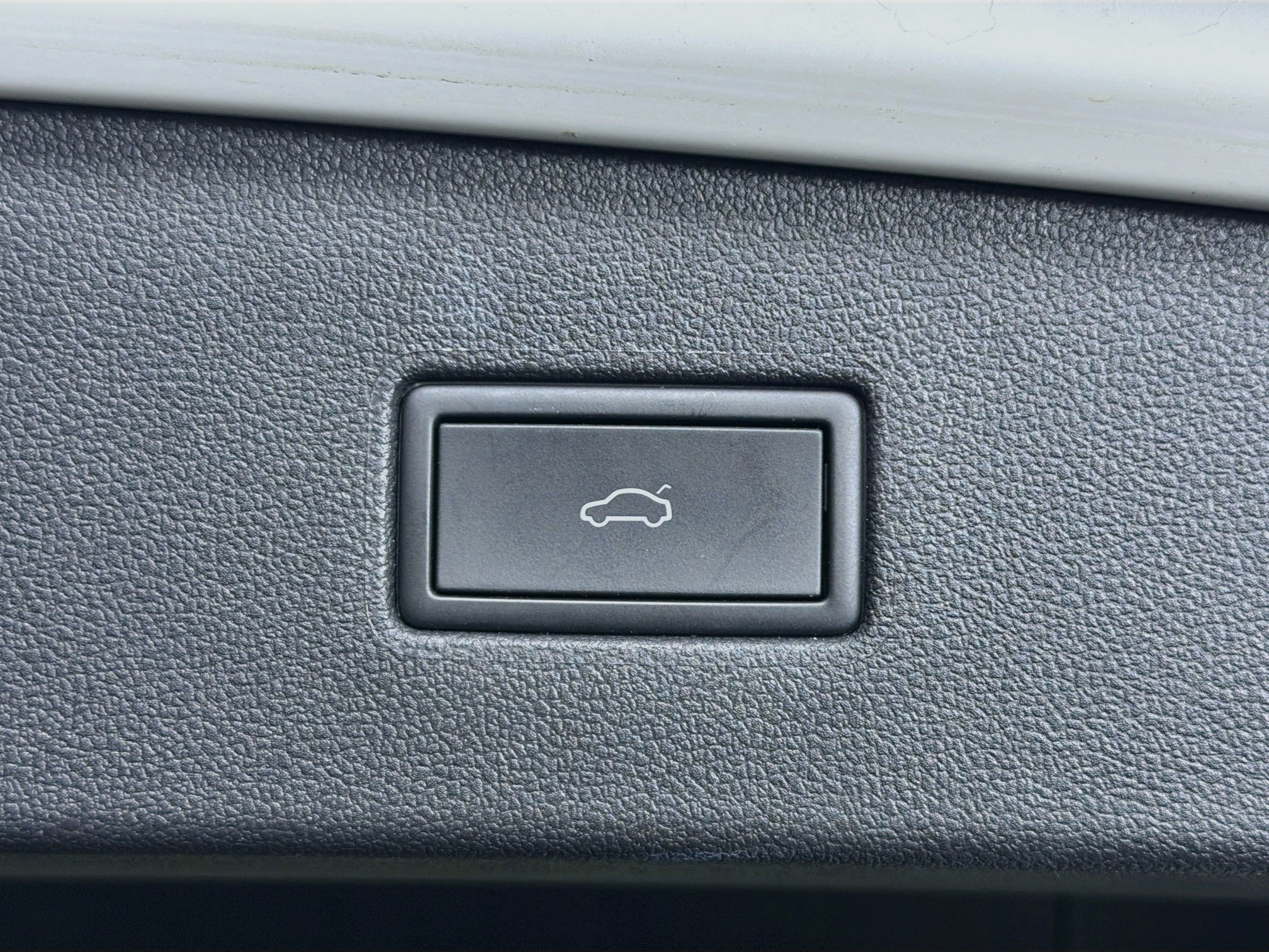 Used 2024 Volkswagen Tiguan Wolfsburg Edition FWD image 29