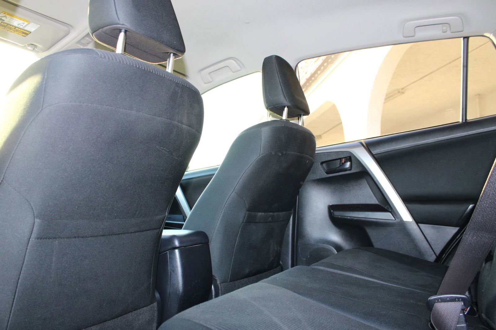 Used 2016 Toyota RAV4 LE image 8