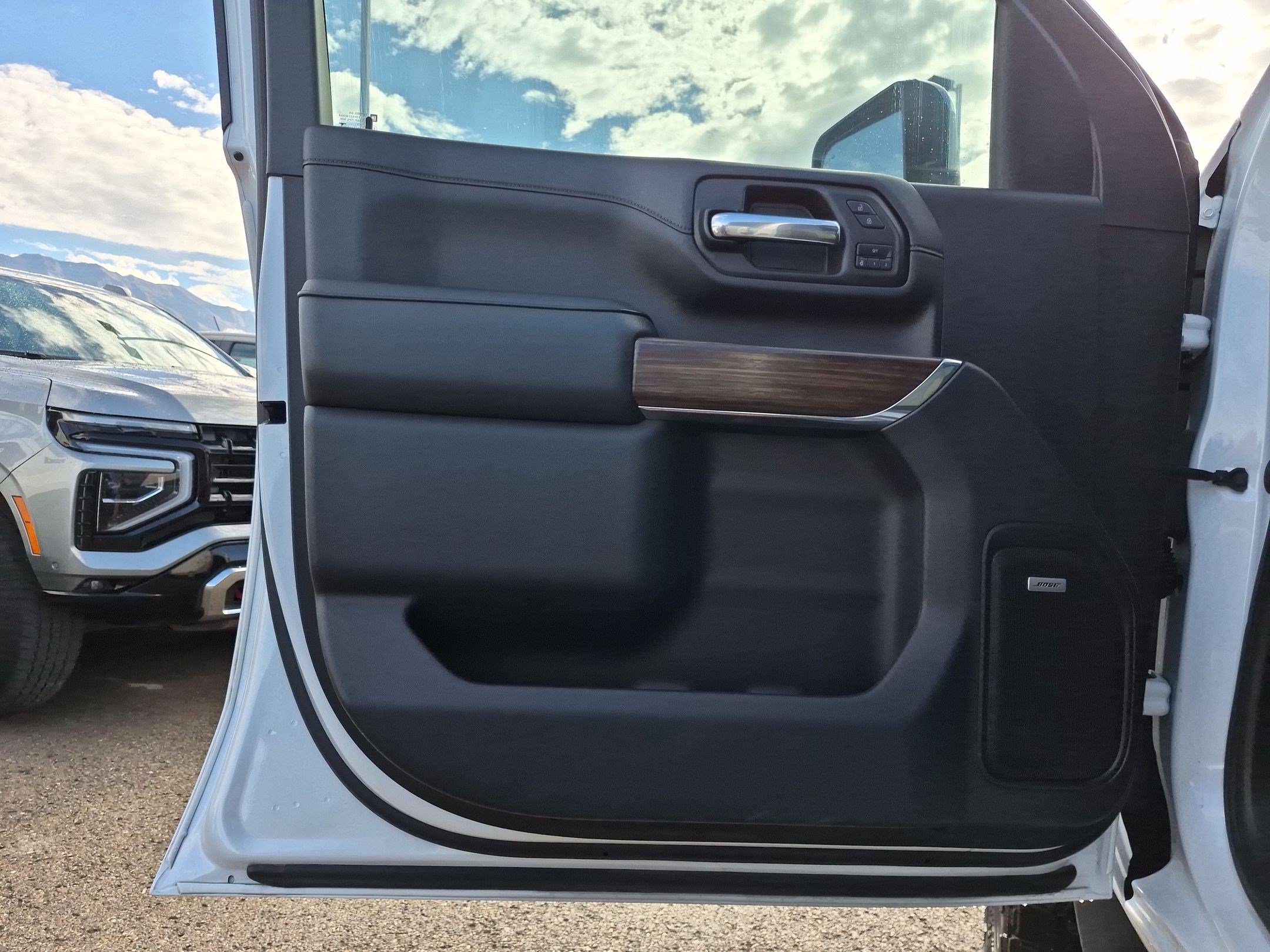 Used 2023 Chevrolet Silverado 3500 High Country w/ Safety Package II AWD/4WD image 12