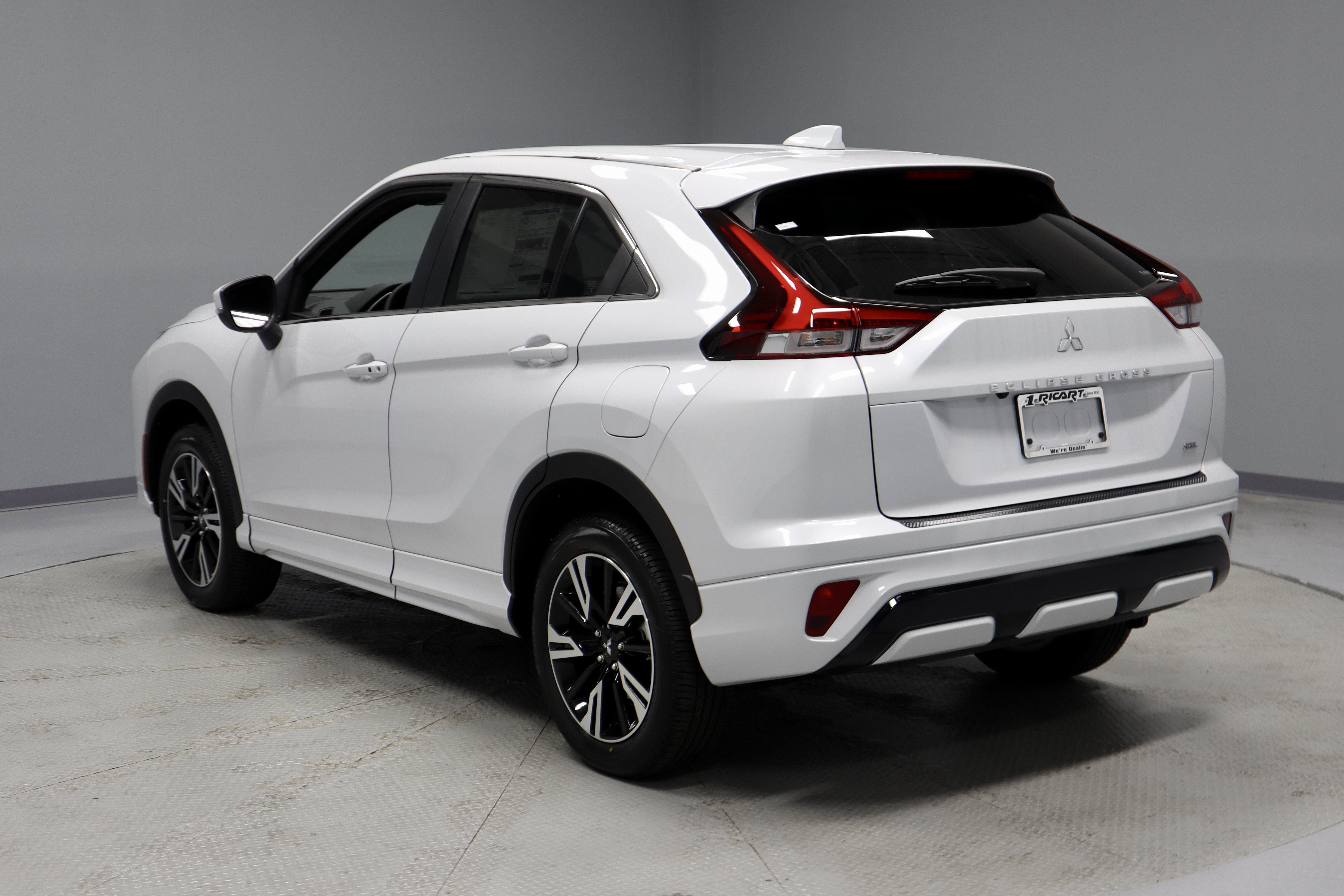 New 2026 Mitsubishi Eclipse Cross SEL AWD/4WD image 6
