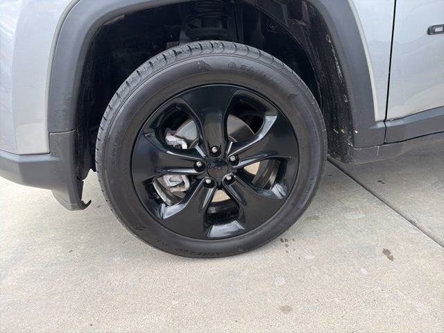 Used 2020 Jeep Compass Latitude image 9