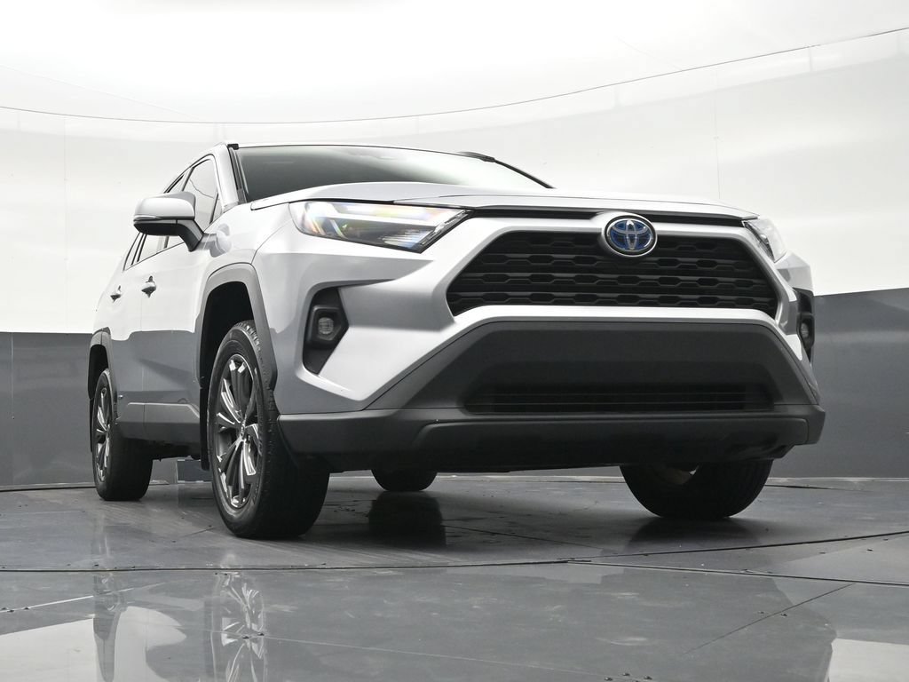 Used 2024 Toyota RAV4 XLE Premium w/ Weather Package AWD/4WD image 31