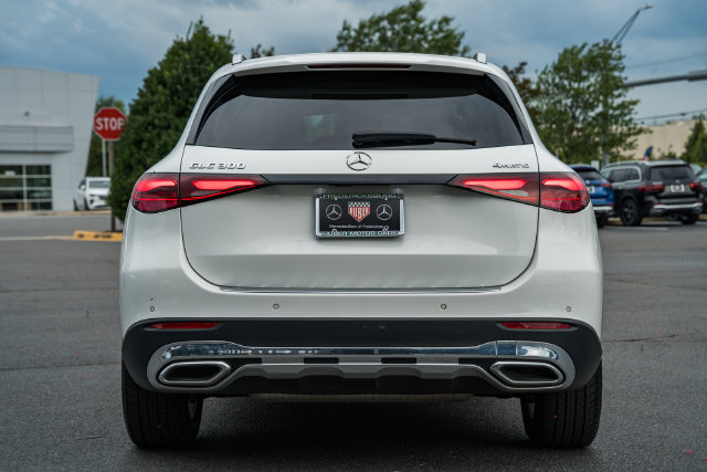 Used 2023 Mercedes-Benz GLC 300 4MATIC image 6