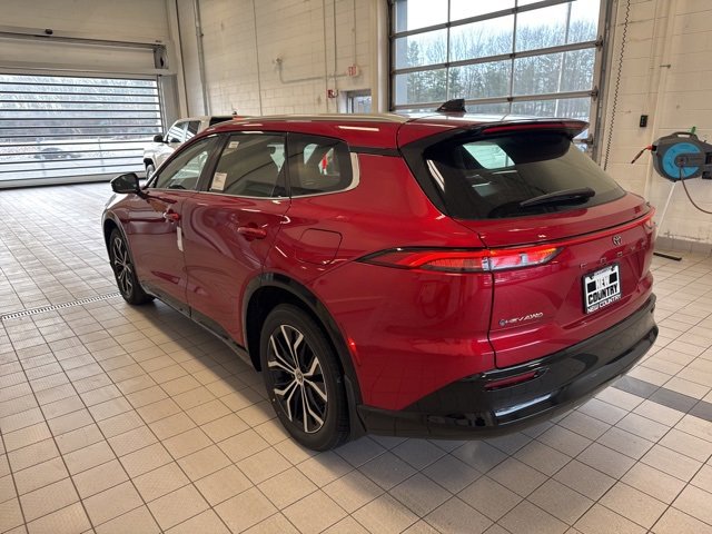 New 2025 Toyota Crown Signia image 3