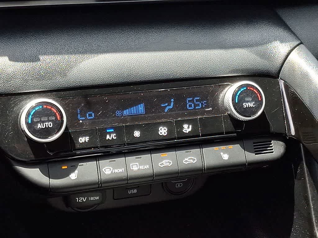 Used 2022 Hyundai Elantra SEL w/ Convenience Package FWD image 14