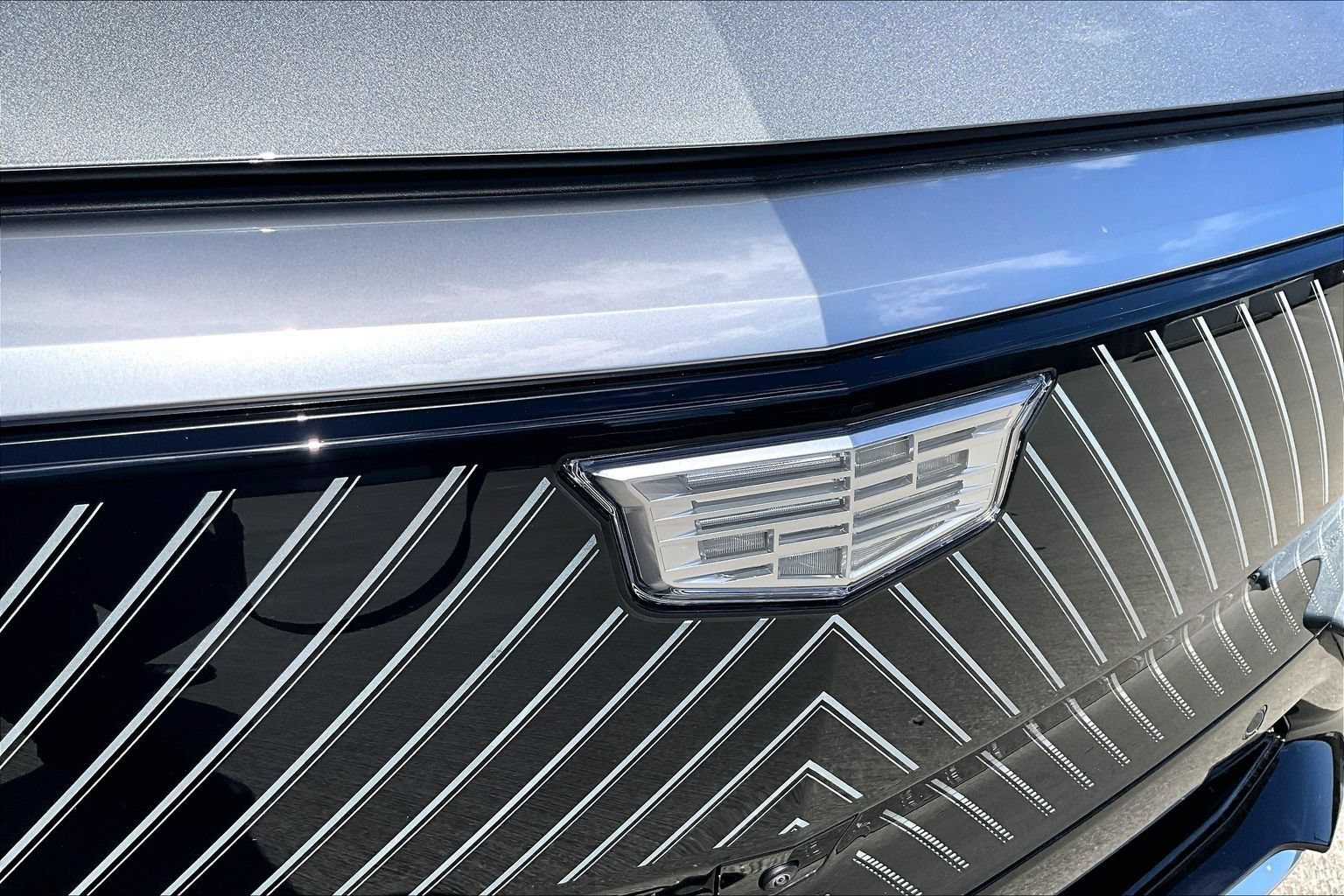 New 2026 Cadillac Lyriq Premium Luxury w/ LPO, Floor Liner Package AWD/4WD image 20