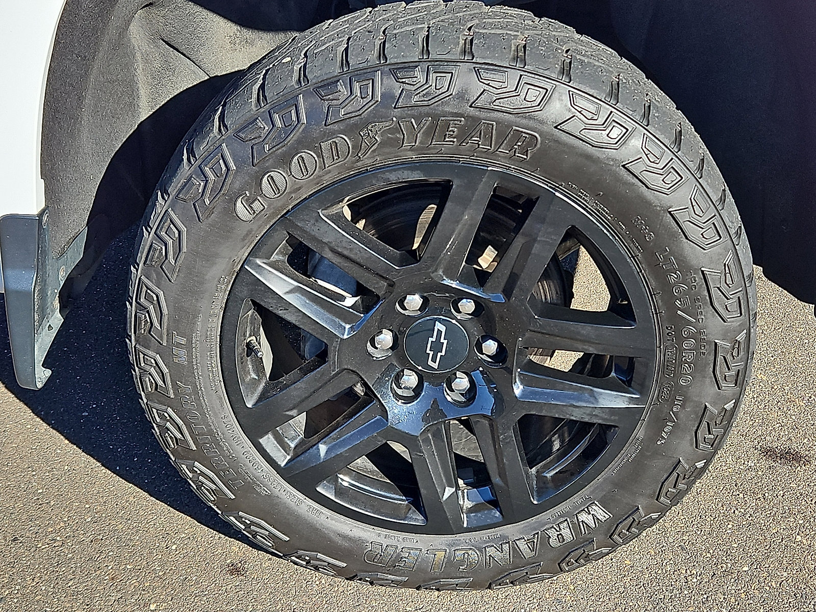 Certified 2023 Chevrolet Silverado 1500 Custom Trail Boss w/ LPO, Dark Essentials Package image 8