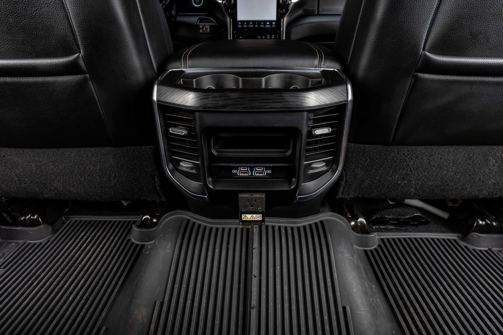 Used 2024 RAM 3500 Laramie w/ Night Edition image 31