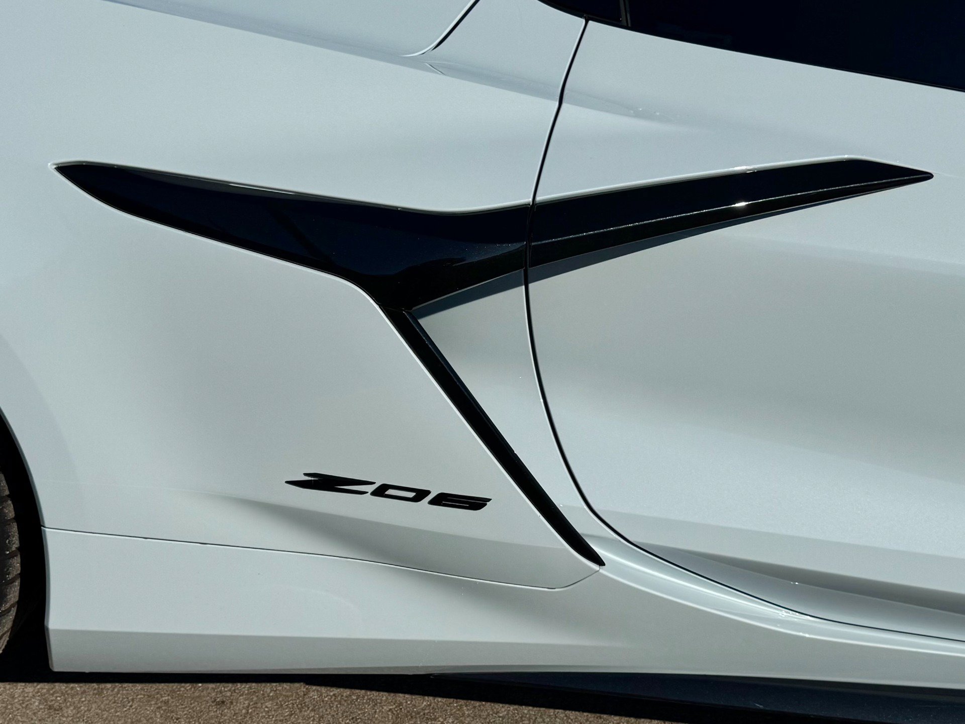Used 2024 Chevrolet Corvette Z06 RWD image 46