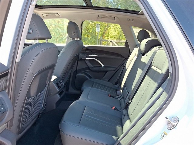 New 2025 Audi Q5 Premium Plus image 6