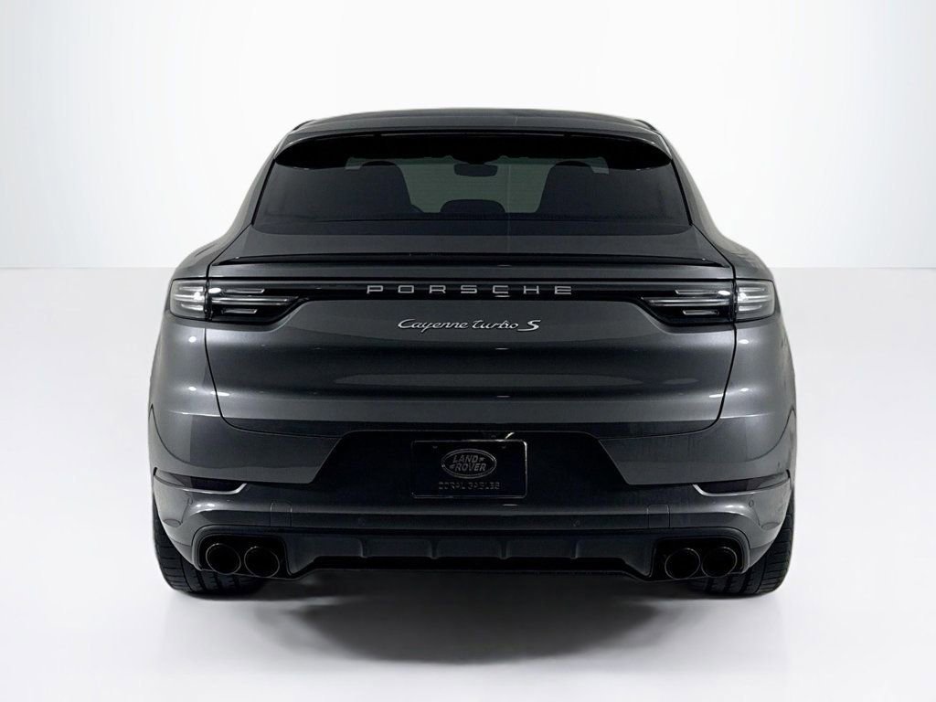 Certified 2022 Porsche Cayenne Turbo S image 4