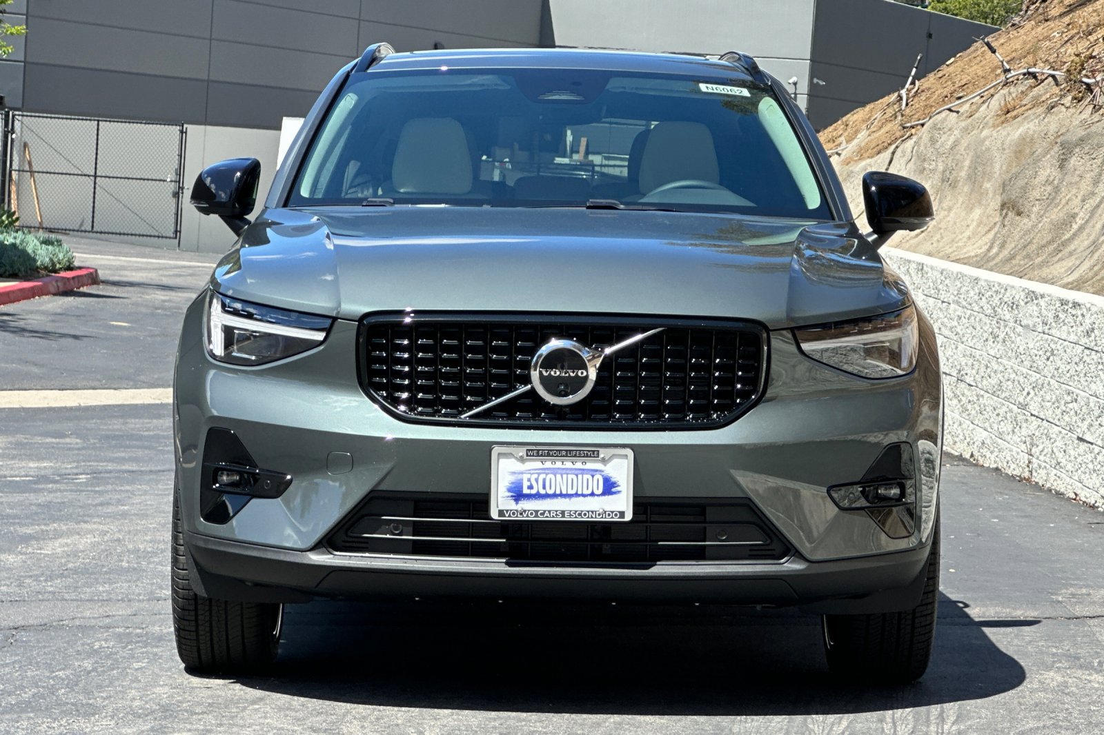New 2026 Volvo XC40 B5 Ultra AWD/4WD image 3