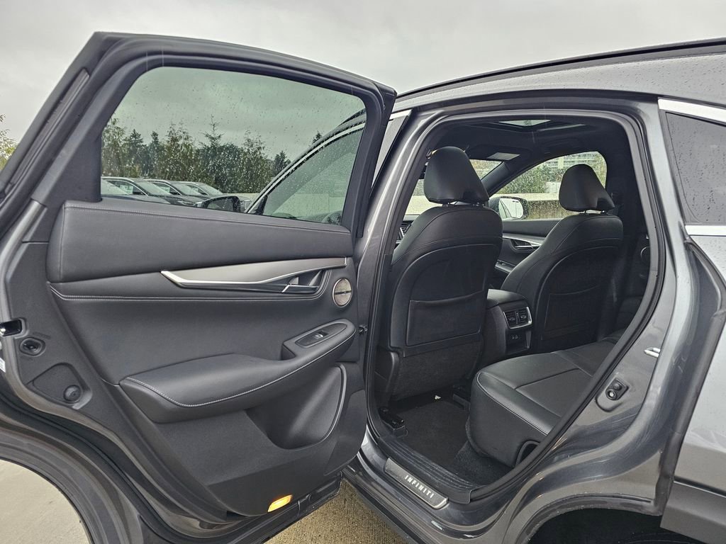 Certified 2023 INFINITI QX55 Essential image 18