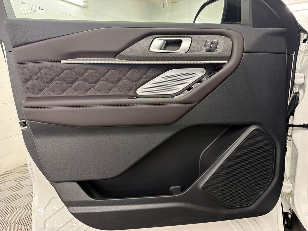 New 2026 Ford Explorer Platinum image 16