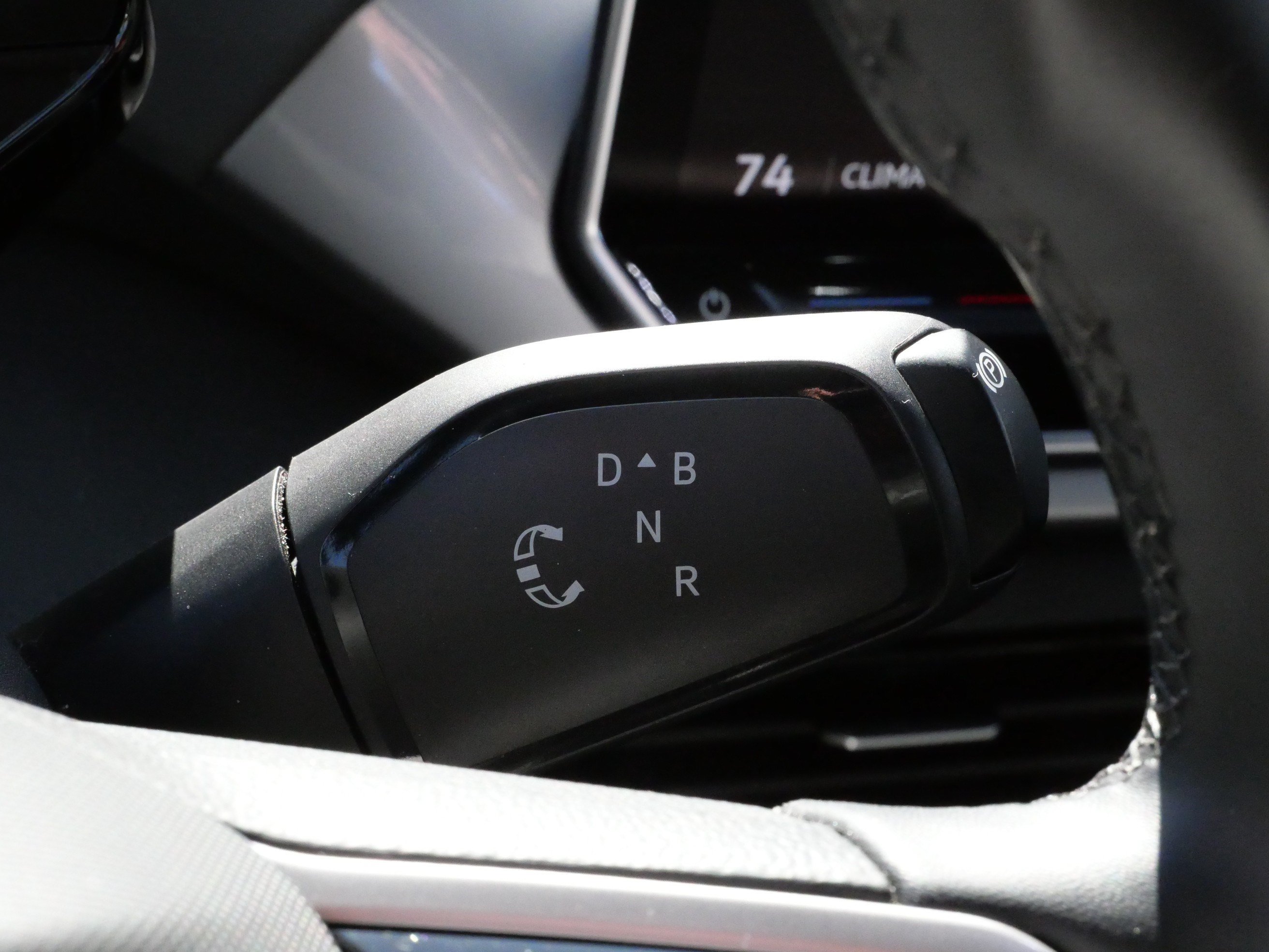 Certified 2025 Volkswagen ID.4 Pro S AWD/4WD image 24