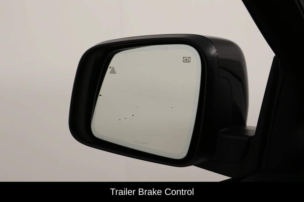 Used 2025 Dodge Durango GT AWD/4WD image 51