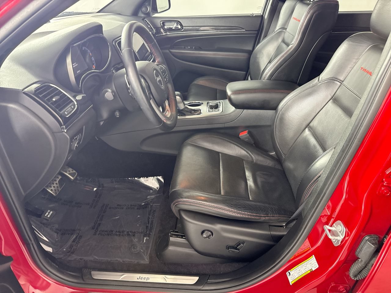 Used 2019 Jeep Grand Cherokee Trailhawk w/ Trailhawk Luxury Group AWD/4WD image 10