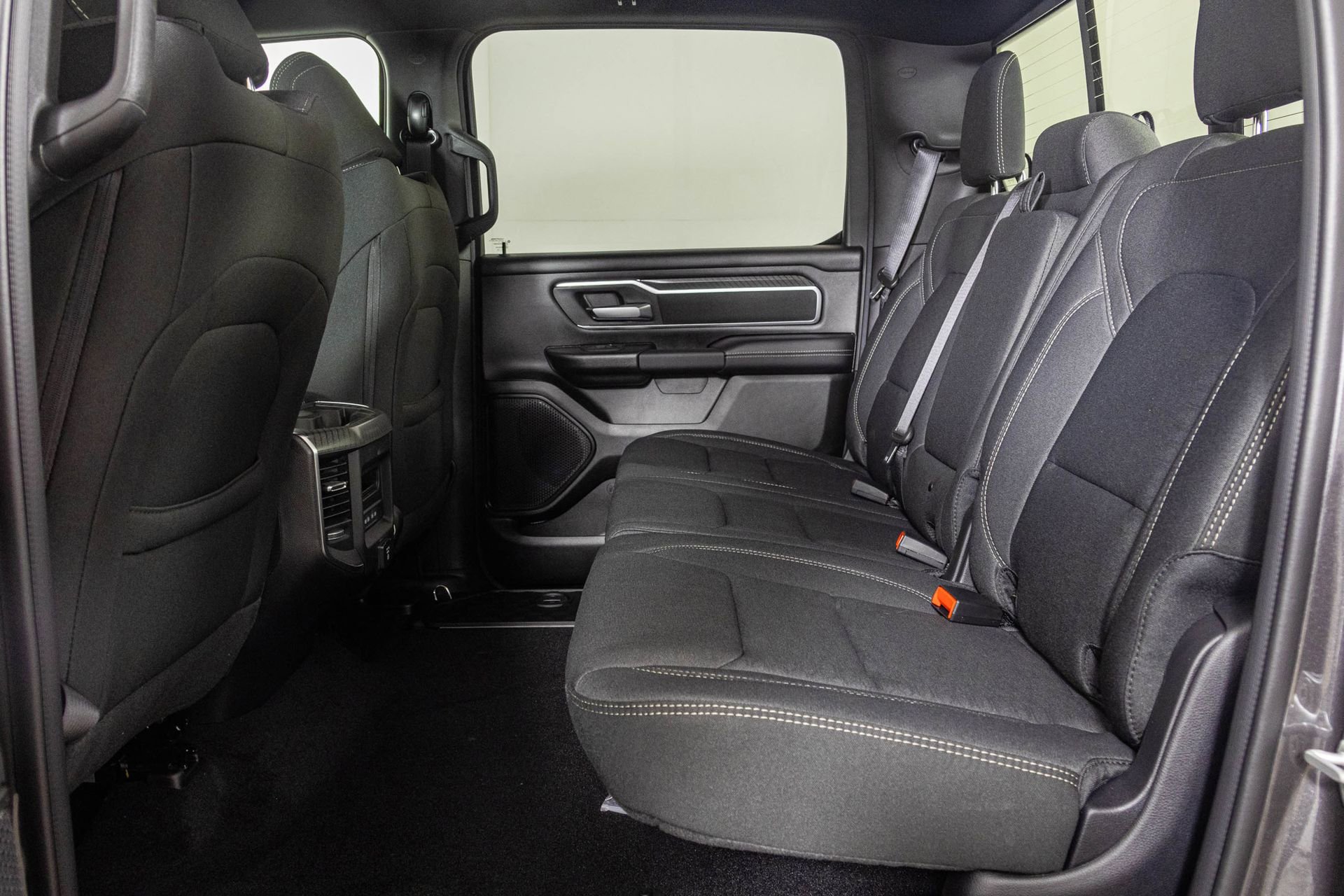 New 2026 RAM 1500 4x4 Crew Cab image 36